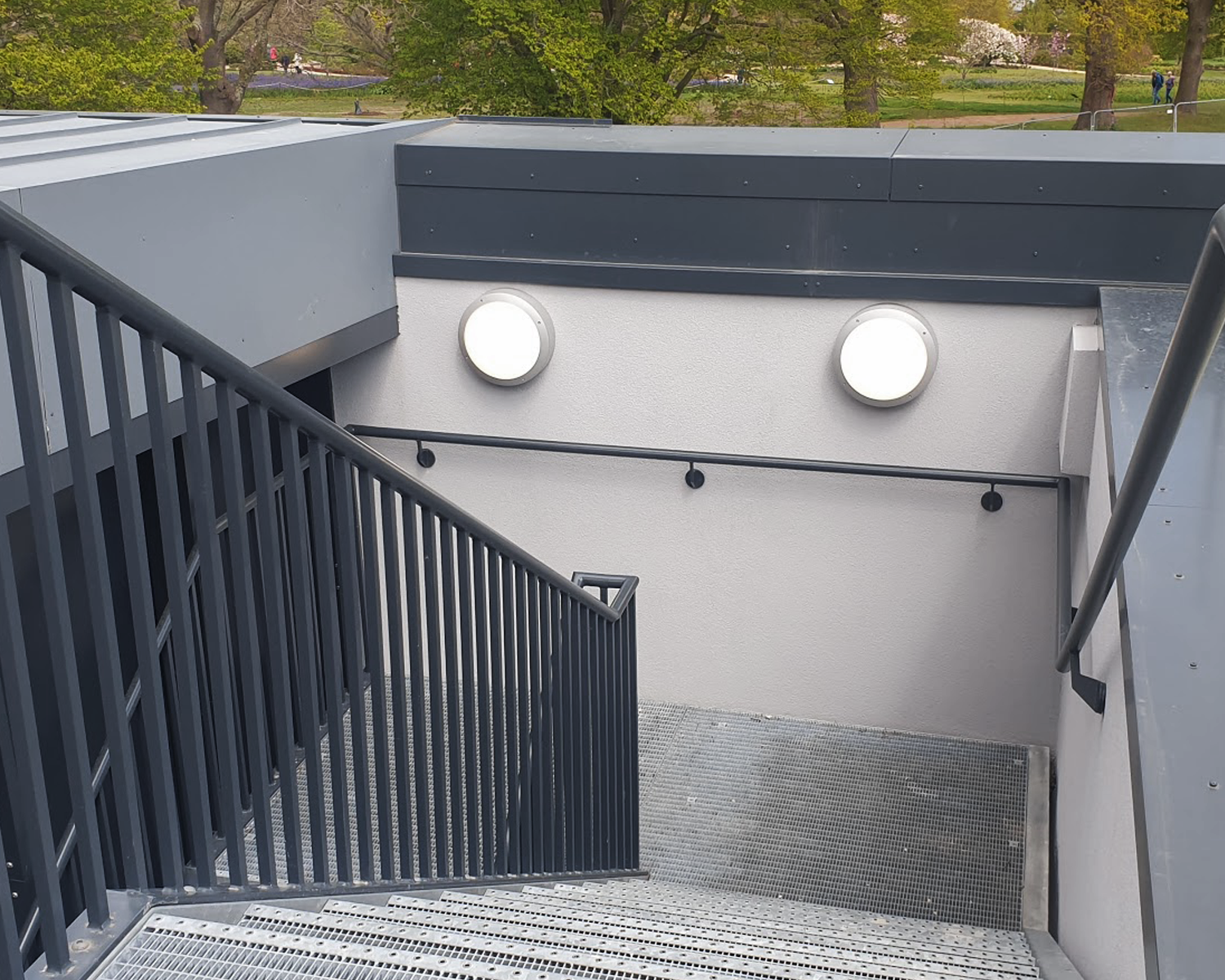 VE Value Engineered Lighting Silver Round Outdoor Exterior Bulkhead LED Commercial Lighting