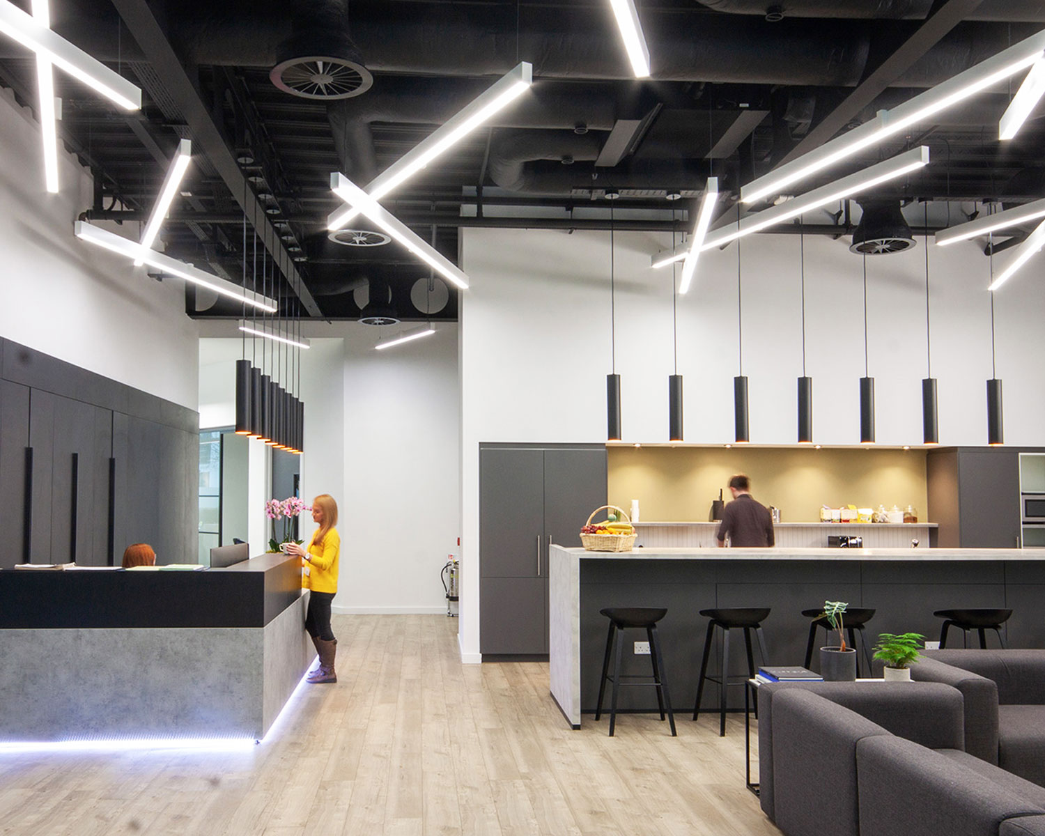 P1308 Leeds Office Lighting Supplier Funky Black Pendant Lights Criss Cross Linear Lights