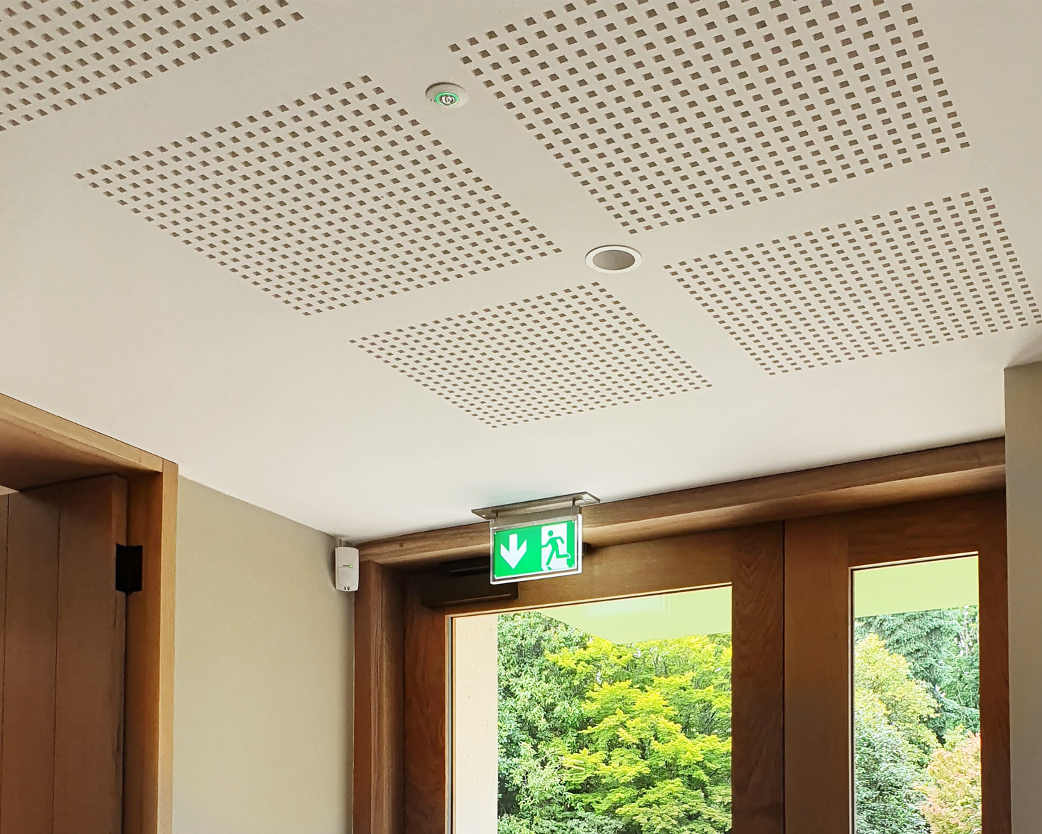 P1750 Jermyns House Cafe Architectural Emergency Lighting UK